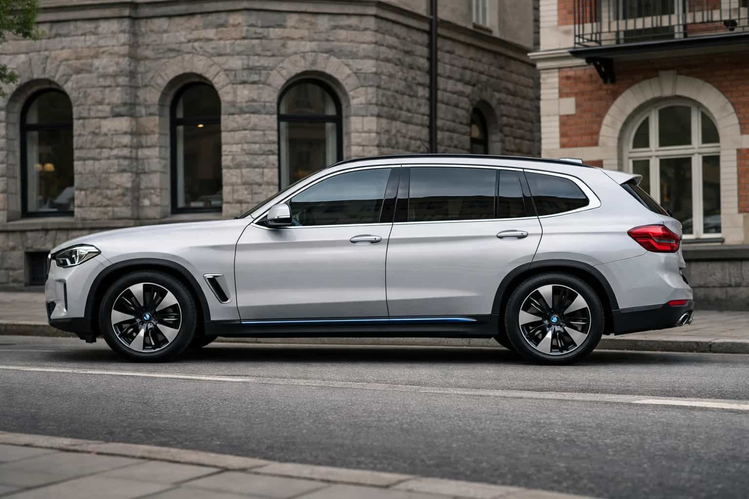 BMW bygger om iX3 för Kina med mer komfort i baksätet